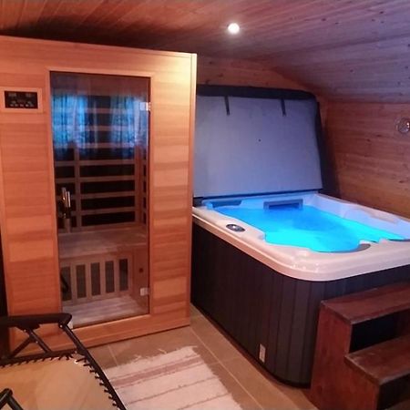 Moezsi Apartman Tolna Esterno foto